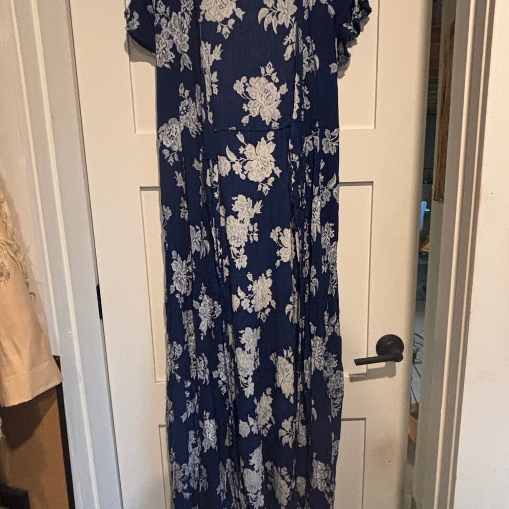 Lulu’s Navy Floral Wrap Maxi Dress